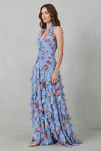 Jesusa | Vestido Largo Romántico con Cascada de Rosas y Cuello Halter